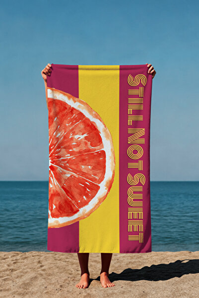 Luvis Store منشفة الشاطئ المطبوعة بنمط الجريب فروت من Still Not Sweet