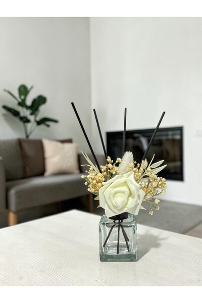 liveisthome Dekoratif Çubuklu Oda Kokusu Cam Kare Şişe | Yapay Gül Süslemeli ...