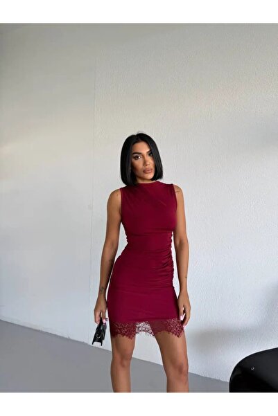 Cool & Sexy Skirt with Lace Detail Sandy Fabric Dress Burgundy
