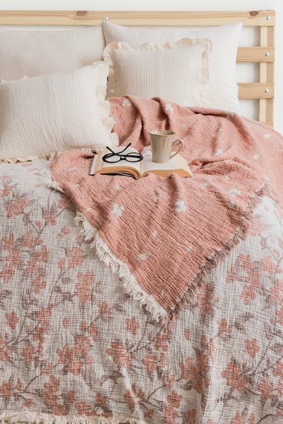 Meet ma ya Natural Sakura Muslin Bedspread 4 Layers, Pique, 100% Cotton 240*260 cm