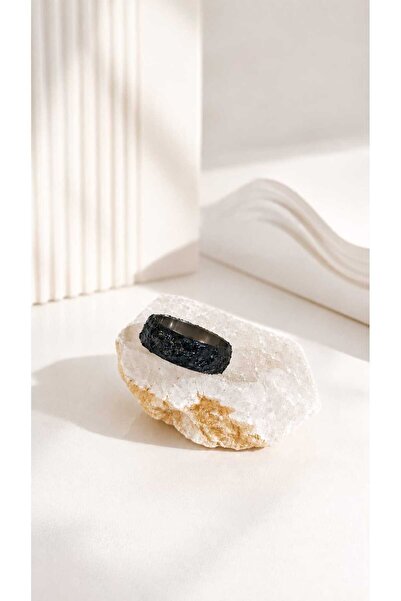 DM ONLINE Hand Painted Epoxy Black Luminous Design Ring