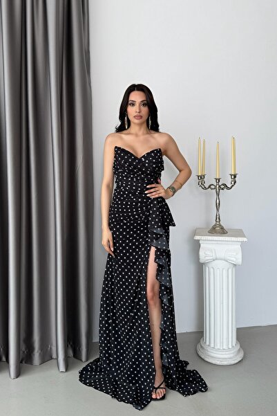 Serica Moda Siyah Puantiyeli Volanlı Yırtmaçlı Straplez Abiye Elbise
