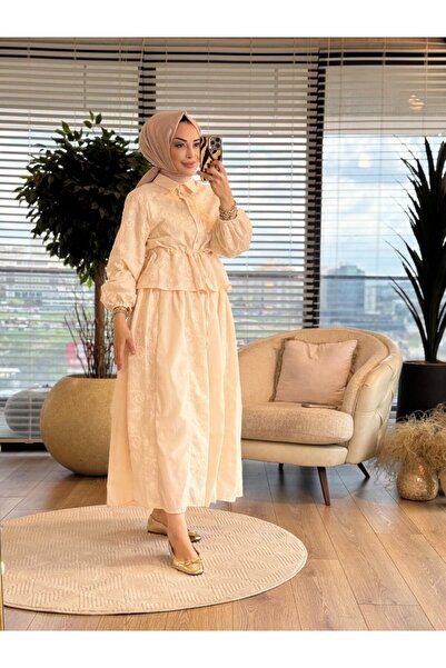 ALANURMODA 14505 طقم تنورة مطرزة بزهور الفستو باللون البيج