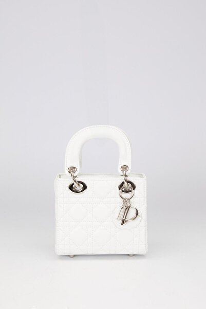 Levidor White Silver Handbag with Accessory Detail