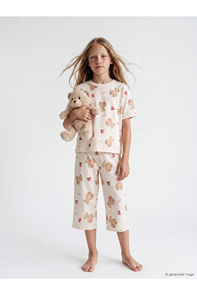 LC Waikiki Özmarka New Season Printed Girls' Capri Pajama Set