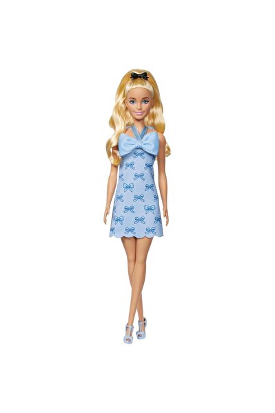 Barbie Papusa cu funda albastra, Fashionista, HYT93