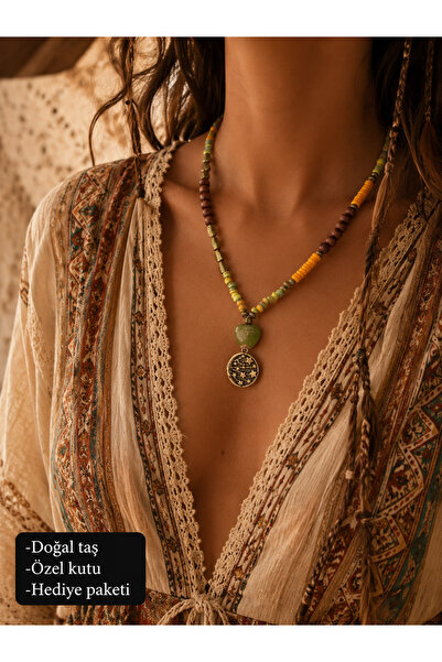 HER ŞEY NOTA www.herseynota.com Natural Stone Sky Radiance Bead Necklace
