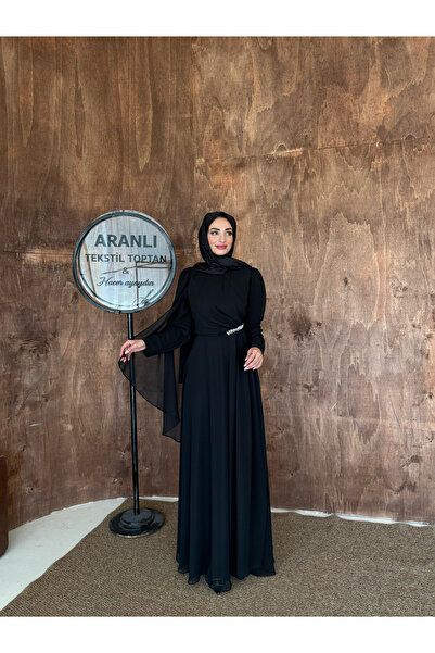 hacer ayaydın فستان سهرة نسائي من الشيفون بكتف واحد مع عباءة من Mine Şifon