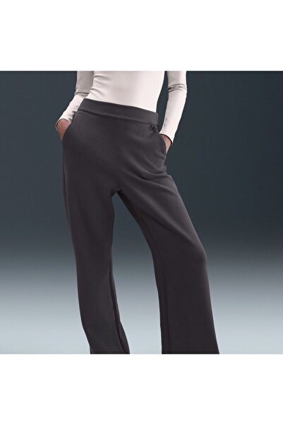 Nike 24.7 ImpossiblySoft Dri-FIT Flare Pant Kadın Eşofman Altı