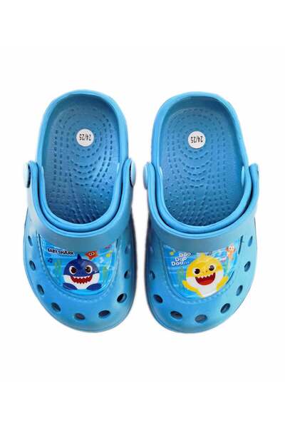 Baby Shark Blue clogs with a foldable strap that float on water, made of EVA-...