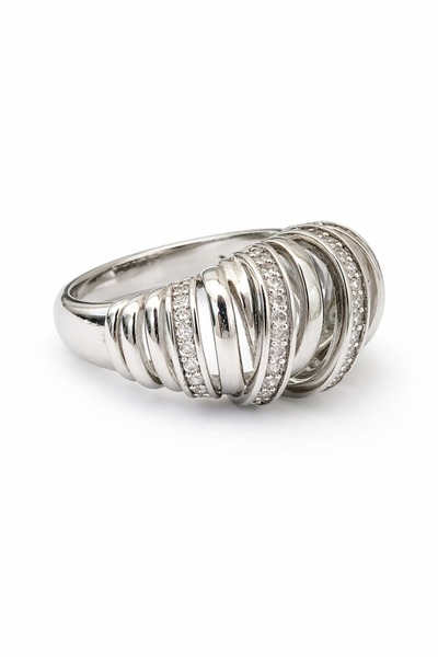 Xuping collection Dönüş Silver Çelik Yüzük JP0059