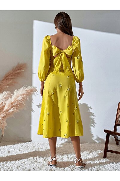 NO BRAND Rochie plisată galbenă cu broderie florală, mâneci 3/4, cu șnur, She...