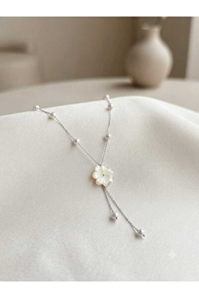 Papatya Silver 925 Ayar Gümüş Özel Tasarım Zarif İncili Lotus Kolye