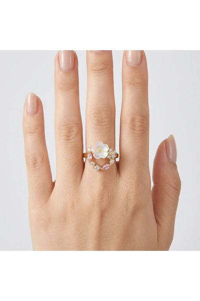 FASHION Stylish Women's Ring with Flower Detail and Pink Stone