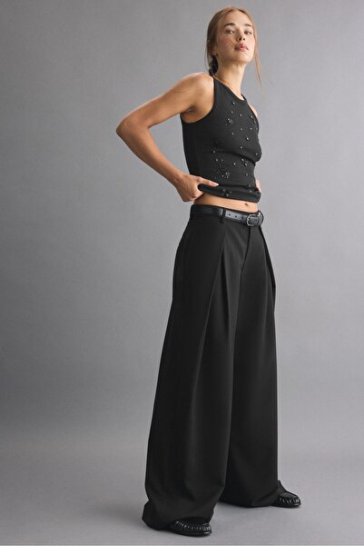 Stradivarius Wide-leg darted trousers with belt