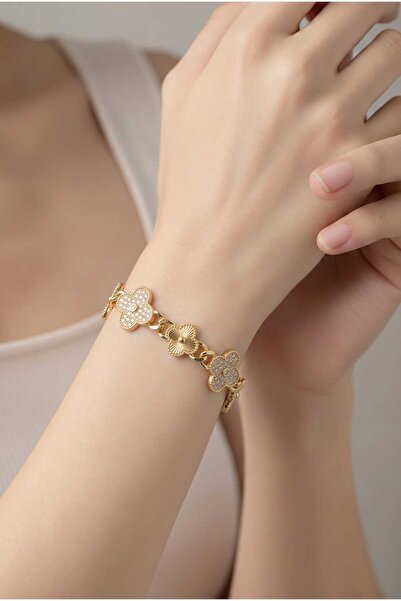 Generic Brand Cray clover bracelet. 14k gold plated.