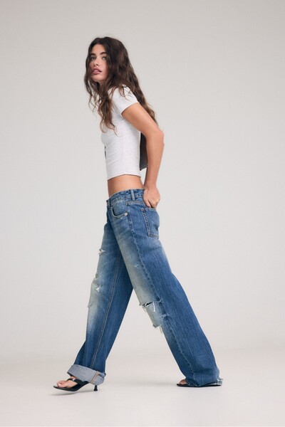 Stradivarius Yırtık detaylı düşük bel straight jean