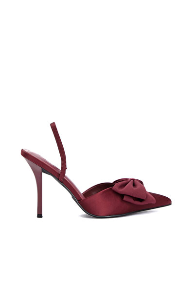 Dıvarese Bordo Toka Detaylı Stiletto