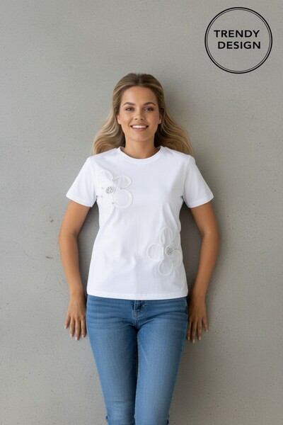 Trendy Design Γυναικείο T-shirt – Φλοράλ απλικέ και λαμπερές λεπτομέρειες από...