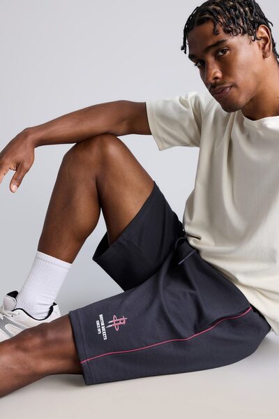 DeFacto Nba Houston Rockets Logo Stripe Detailed Standard Fit Shorts H4496Ax26Au