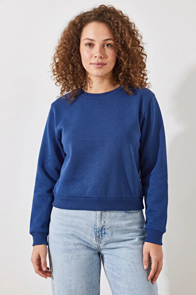 Generic Brand Women's Crew Neck Cropped Navy Blue Sweatshirt