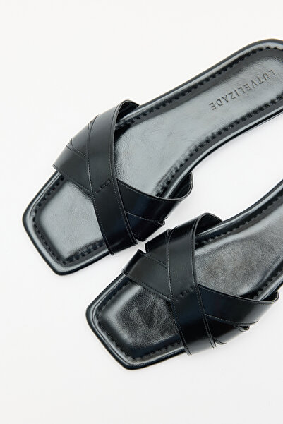 LUTVELIZADE Slippers 2609 - Minimal Cross Strap Black Women's Slippers