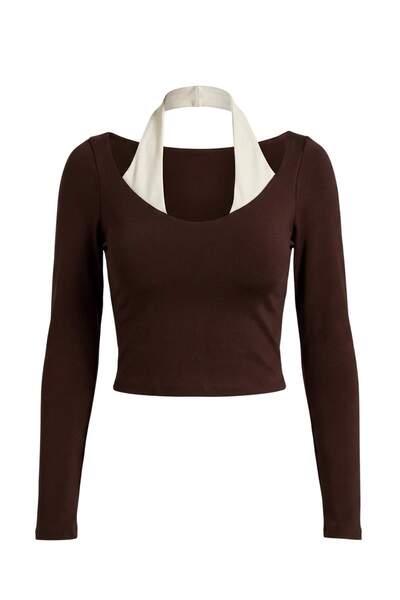 Trendyol Kollektion Braunes, gestricktes Sport-Top/Bluse aus weichem, gebürst...