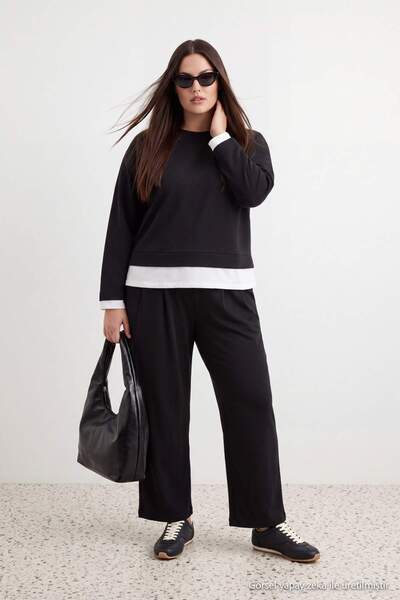 Trendyol Curve Black Relaxed Fit Knitted Oversize Tracksuit Set Tbbaw27Ts00002