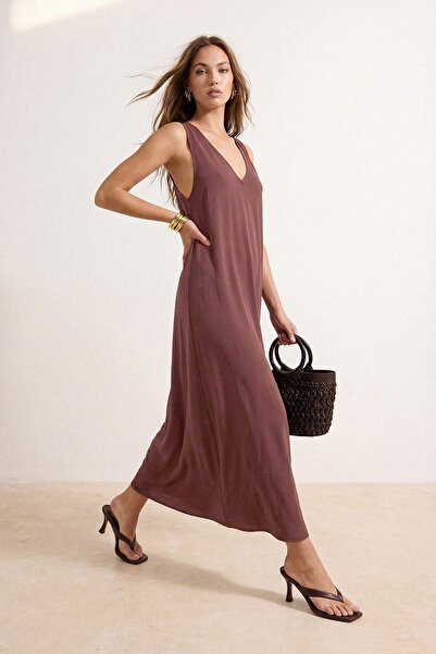 Trendyol Collection Brown Straight Cut Maxi Woven Dress Twoss25El00247