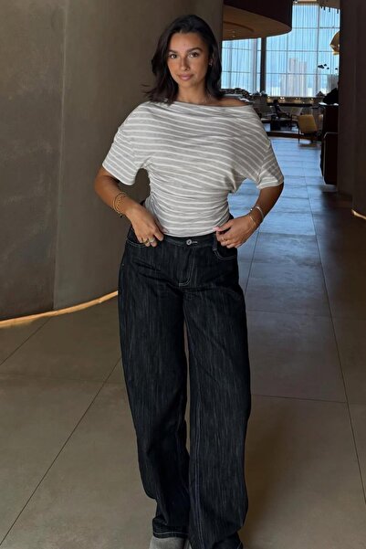 Bershka Asimetrik kısa kollu tişört