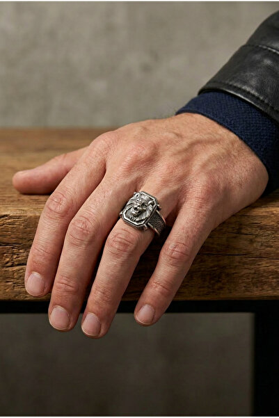 Begondio Special Design Masculine Adjustable Men's Ring with Lion Figure