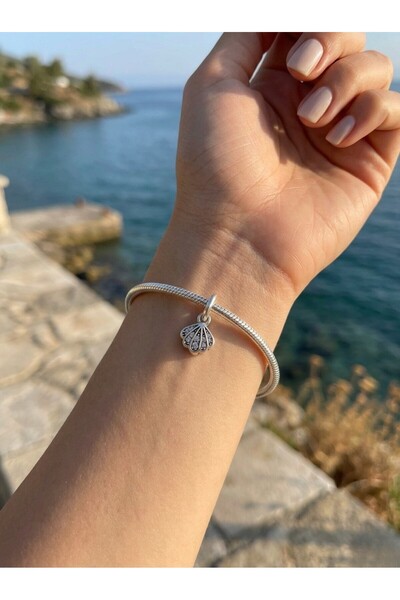My Story Parıltılı Deniz Kabuğu Mini Sallantılı Gümüş Charm