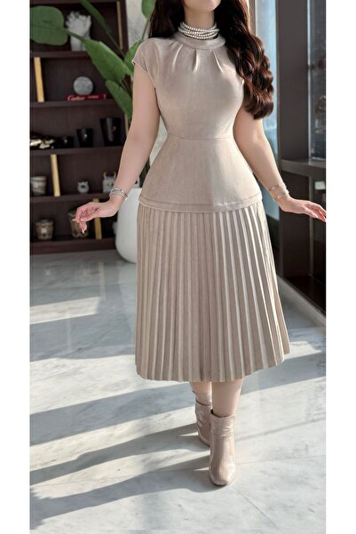 Livia Solid Midi Dress with Short Sleeves