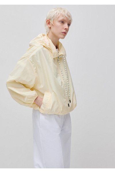 United Colors of Benetton Women's light yellow contrast detail pocketed relax...