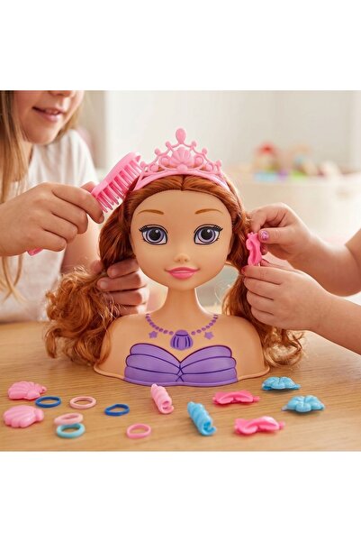 Gift Design Set prințesă brunetă cu 9 piese