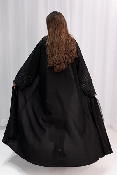 Lavin Crepe Abaya with Embellishments on the Sleeves