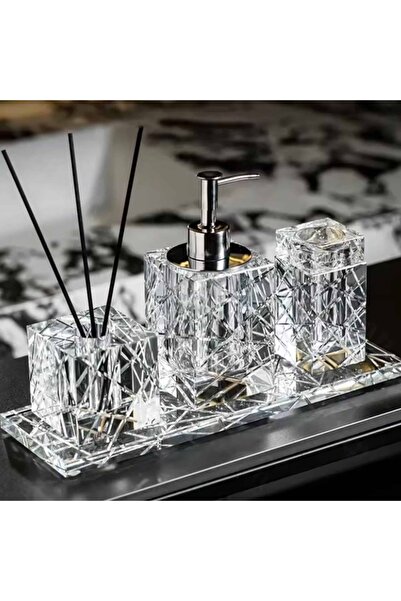 Havona Set de 4 accesorii de baie, sculptate în cristal.