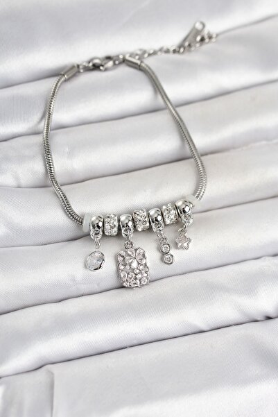 Inure Jewelry سوار نسائي من النحاس الفضي اللون مع تفاصيل على شكل زهرة