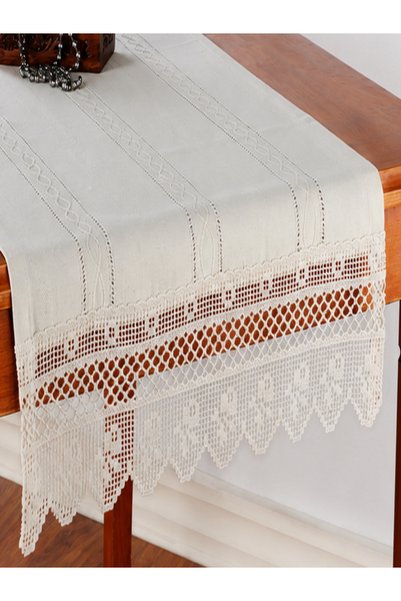 The Lorıen Atelıer Buldan Handmade Natural Lace Yarn Embroidered Runner
