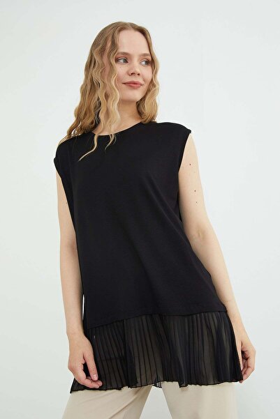 Fulla Moda Sleeveless Tunic with Pleated Skirt Detail