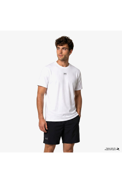 Under Armour تي شيرت أبيض كبير الحجم للنساء من Campus Oversize Ss