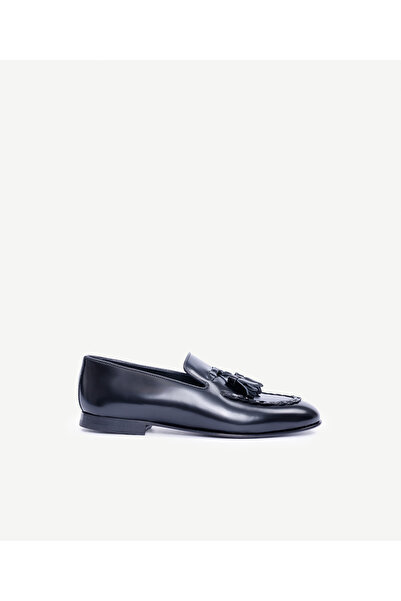 Yargıcı Püskül Detaylı Deri Loafer