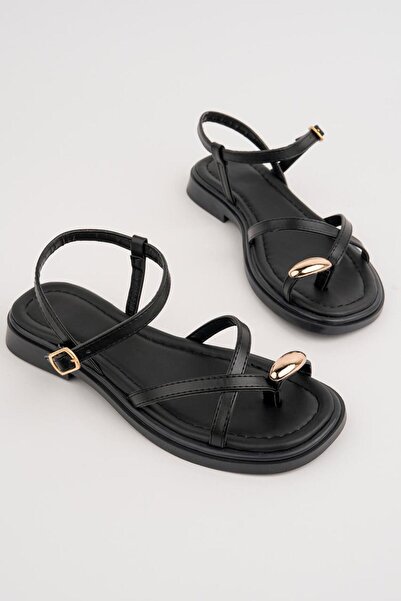 Abay Shoes Γυναικεία μαύρα χρυσά δαχτυλίδια με λεπτομέρειες casual σανδάλια