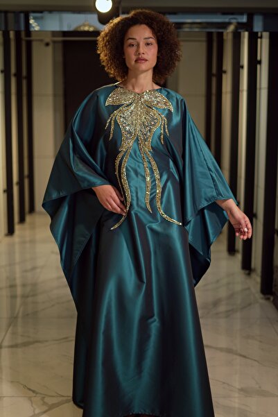 PARSON Zümrüt Yeşili El İşlemeli Lüks Kaftan Elbise