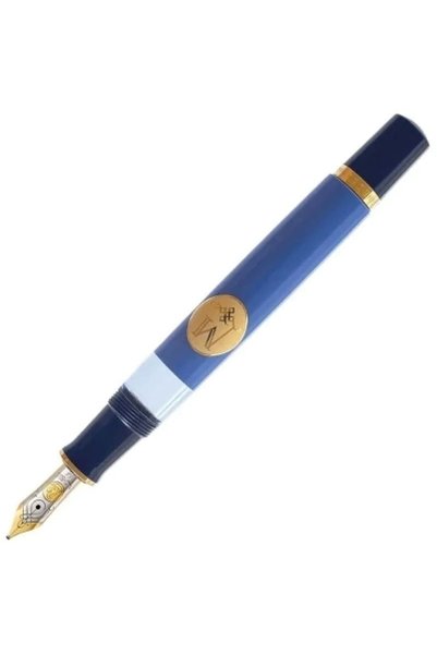 Pelikan Stiloul Majestatii Sale Margareta cu penita de aur 18k si accesorii placate cu aur