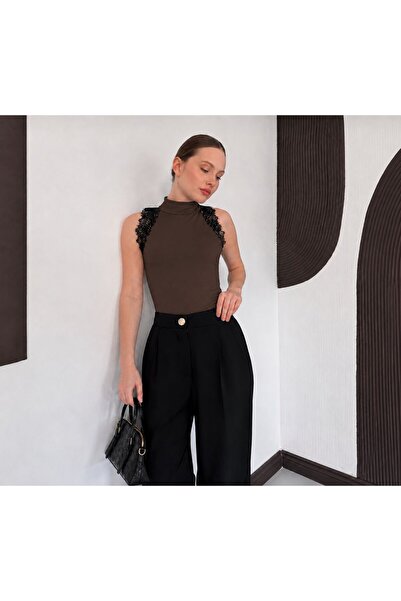 Leyal moda Lace Detail Blouse