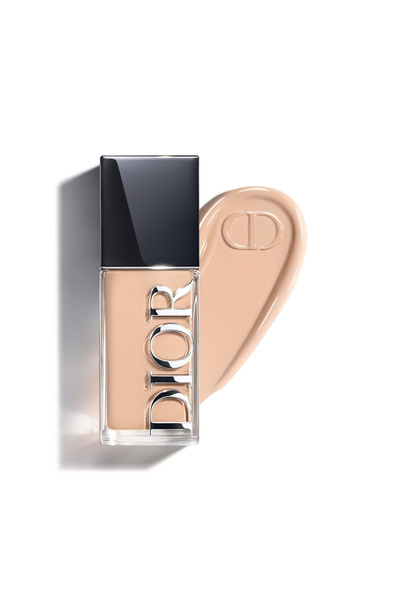 Dior FOREVER SKIN GLOW 2WP
