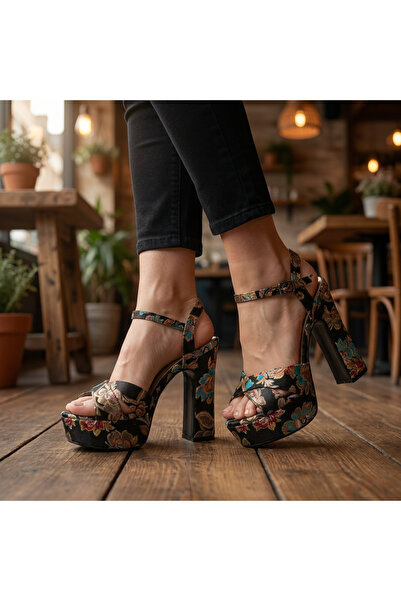 Letafia Valley Ethnic Pattern Platform Shoes