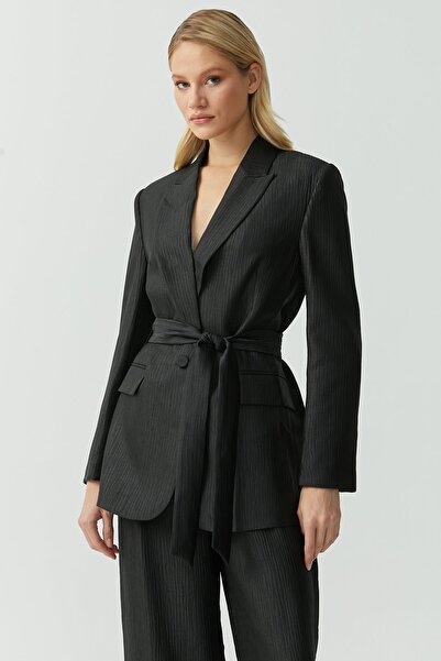 PAULMARK Women's Belt Detailed Textured Satin Jacket