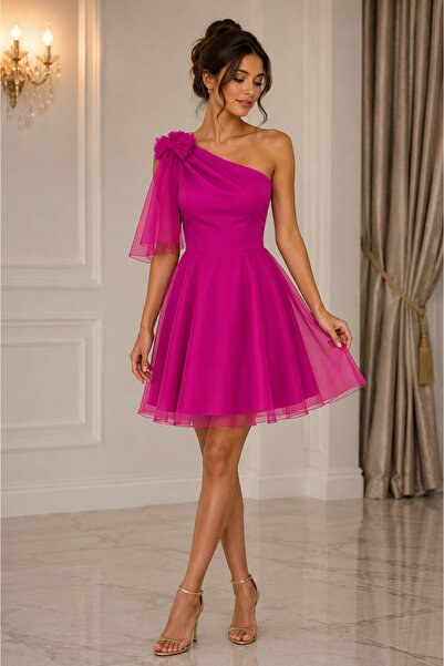 Diva Exclusive Fashion Rochie scurtă fucsia cu fundă pe umăr și tull vaporos ...